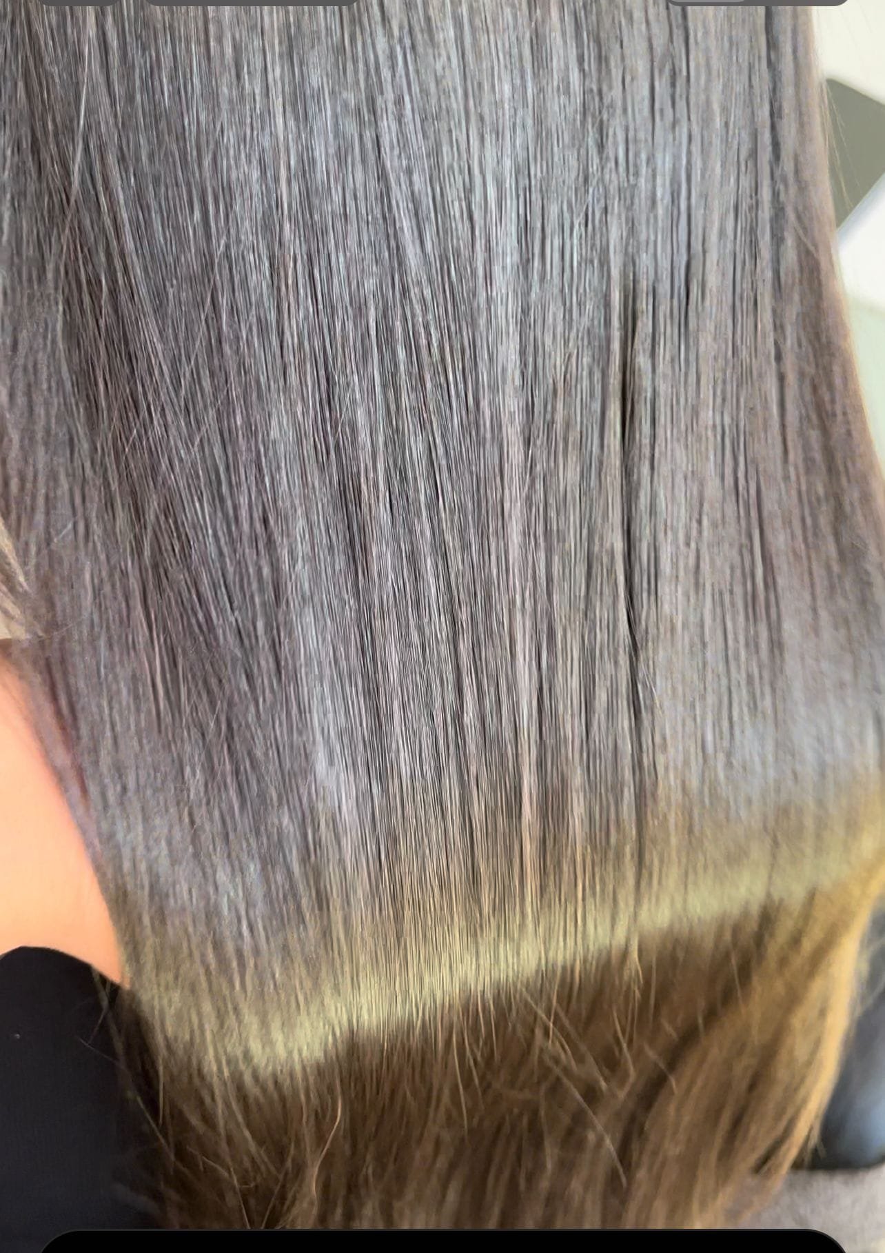 Après lissage brésilien — cheveux épais disciplinés